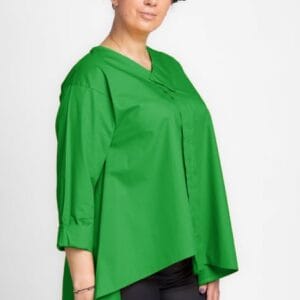 Camasa verde crud asimetrica din poplin de bumbac cu decolteu V măsuri mari