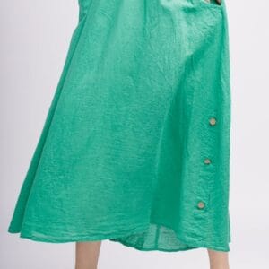 Fusta din in verde cu nasturi decorativi pe laterale măsuri mari