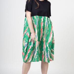 Rochie lalea cu bust negru si imprimeu predominant verde măsuri mari