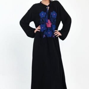 Rochie neagra A-line cu broderie traditionala pe piept