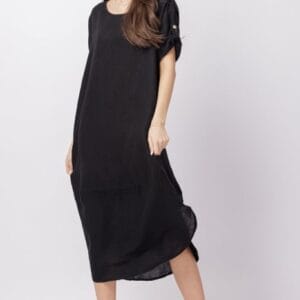 Rochie lalea oversize din in cu buzunare si crapaturi laterale rotunjite