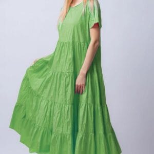 Rochie lunga verde deschis cu patru volane măsuri mari