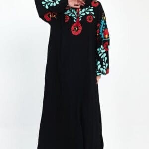 Rochie neagra A-line cu imprimeu cauciucat flori rosii
